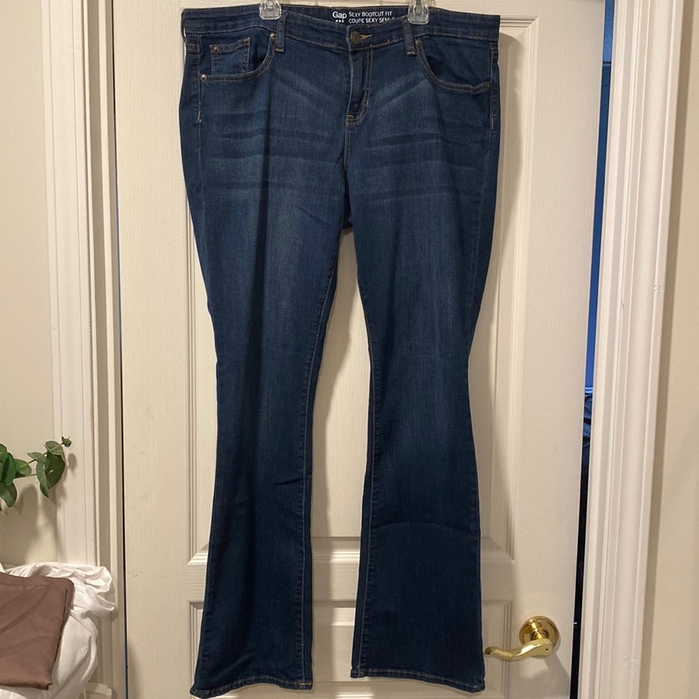 GAP 16/33 Dark Wash Bootcut Jeans